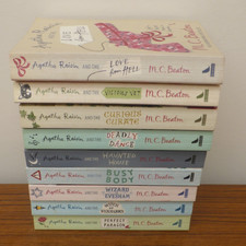9 x M.C. Beaton Agatha Raisin
