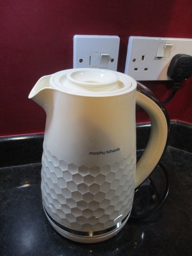 Morphy richards hive - richards, kettle