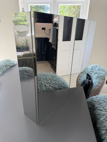 Mirrored bathroom cabinet - mirrored,
