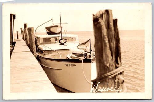 Post card wooden - post,