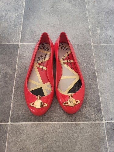 Red vivienne westwood - red,
