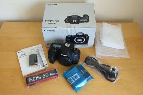 Canon eos mark - canon,