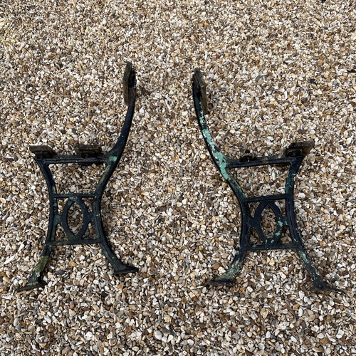 Old pair garden - of, cast