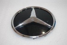 GENUINE MERCEDES GLC X254 AMG FRONT GRILL EMBLEM BADGE A0008883100