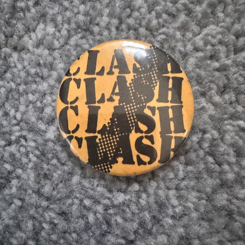 The clash pin - -, badge