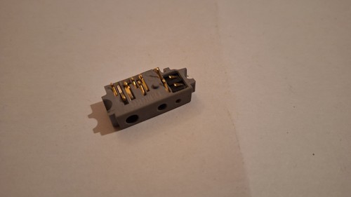 Nokia 1100 genuine charging - genuine,