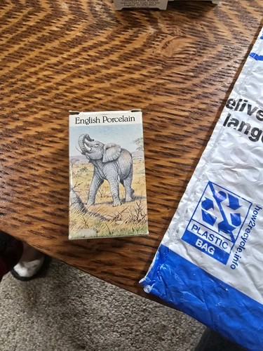 New box elephant wade - in,