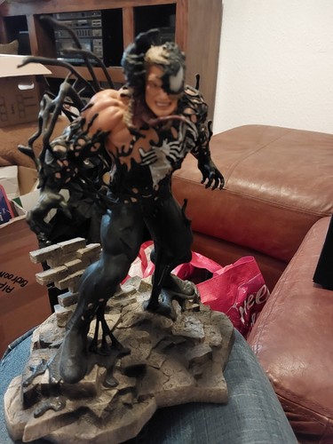 Marvel gallery venom statue - venom,