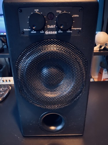 Adam audio sub - sub, active