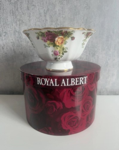 Oyal albert old - country, roses