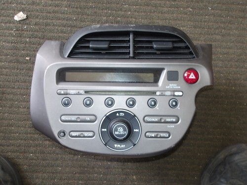 Honda jazz radio player - radio/cd,