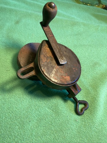 Antique vintage hand crank - antique/vintage,