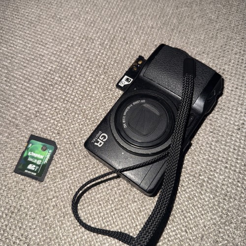 Ricoh digital 4 black - ricoh, iv