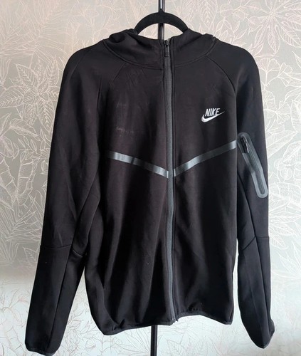 Nike tracksuit size small