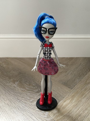 100 complete ghoulia yelps - 100%,