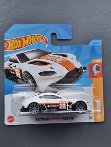 Hot wheels aston martin - aston,