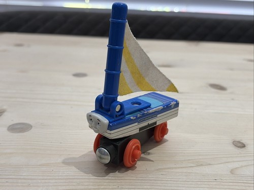 Thomas wooden railway skiff - thomas,