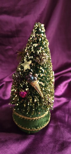 Vintage decorative brush - decorative,