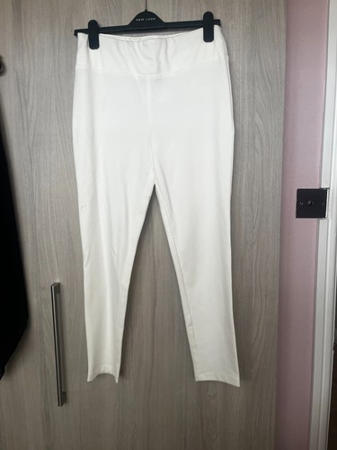 Bnwt max straight - mr, leg