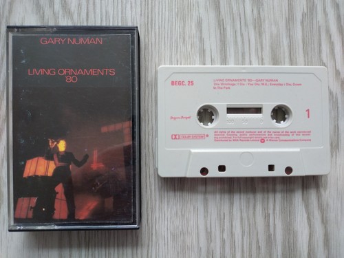 Gary numan living - -, ornaments