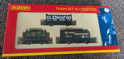 Hornby gauge train set - 00,