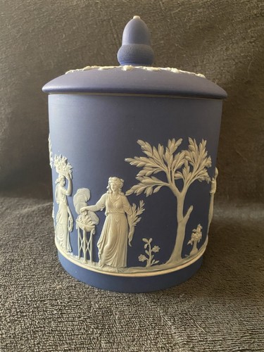 Wedgwood dark blue - blue,