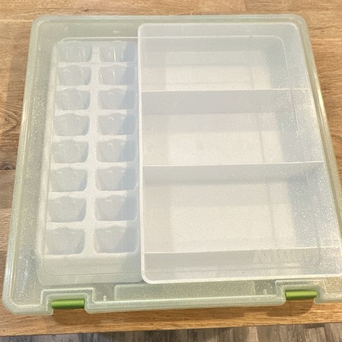 Artbin clear plastic lidded - clear,