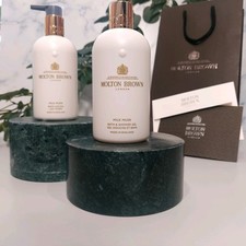 Molton Brown Gift Set - Milk