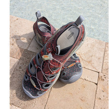 New KEEN EvoFit Women's  Water