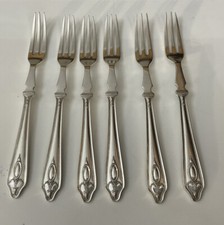 VINTAGE SILVER PLATE ROBERTS & BELK DESSERT FORKS SET NOUVEAU REGENCY CUTLERY