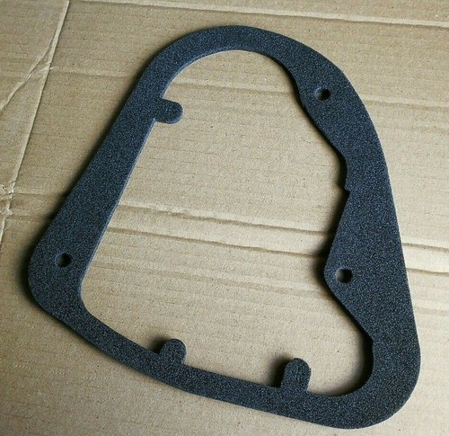 Rear light cluster gasket - x,