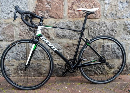 Giant defy aluxx road bike - giant,