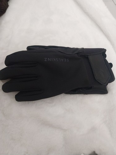 Sealskinz waterproof gloves - sealskinz,