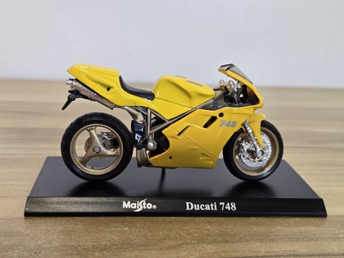 Maisto ducati 748 motorbike - 748,