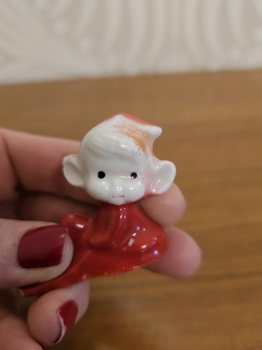 Vintage kitsch red pixie - kitsch, elf