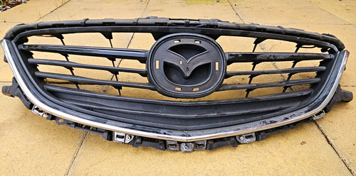 Front radiator grille mazda - front,