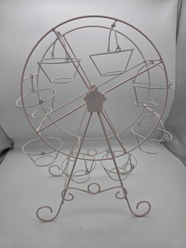 Cupcake carousel display - cupcake,