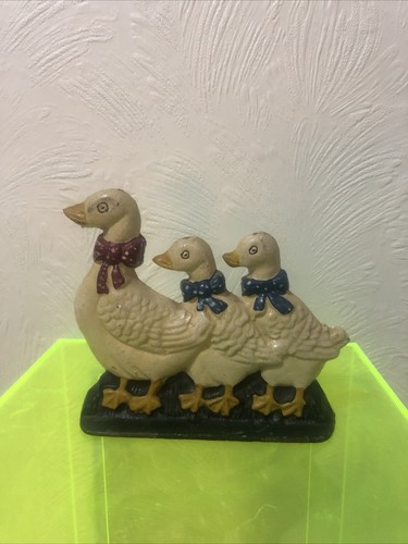 Vintage cast iron mother - cast, duck