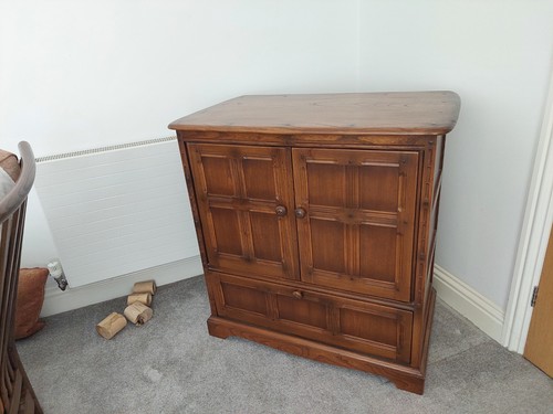 Ercol video cabinet - ercol,