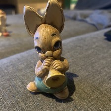 PenDelfin Rabbit Collectors Figurine - Phumf in Green