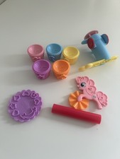 My Little Pony Pinkie Pie Cupcake Party play doh set. 