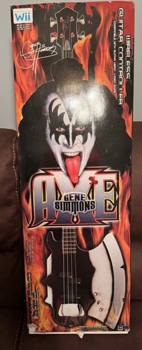 Gene simmons kiss - simmons, guitar