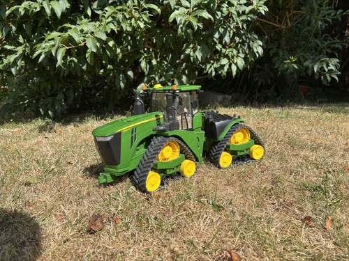 Bruder john deere - john,