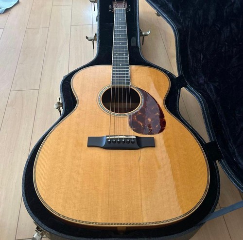 Larrivee acoustic guitar - acoustic,