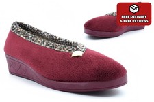 Sleepers Womens Wedge Slippers