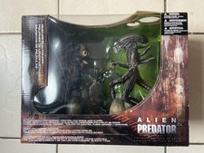 Mcfarlane Toys Alien & Predator Deluxe boxed set - opened - See Description