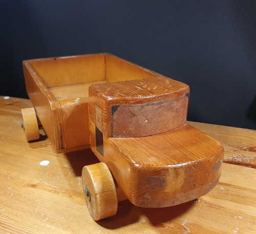 Rustic wooden lorry toy 37cm - toy,