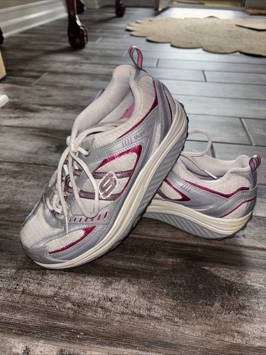 Skechers women size 5 - skechers,