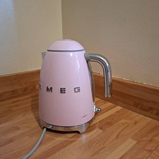 Smeg Pink Kettle KLF03PKUK