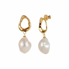 Jersey Pearl Baroque Oval Drop